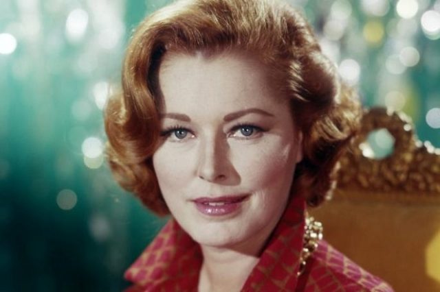 Eleanor Parker Height Weight Shoe Size Body Measurements