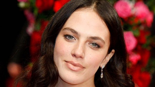 Jessica Brown Findlay Height Weight Shoe Size Body Measurements