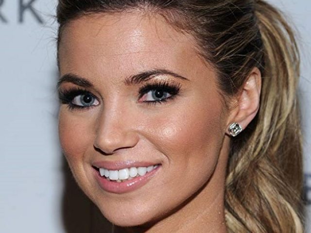 Amber Lancaster Height Weight Shoe Size Body Measurements