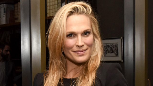 Molly Sims Height Weight Shoe Size Body Measurements