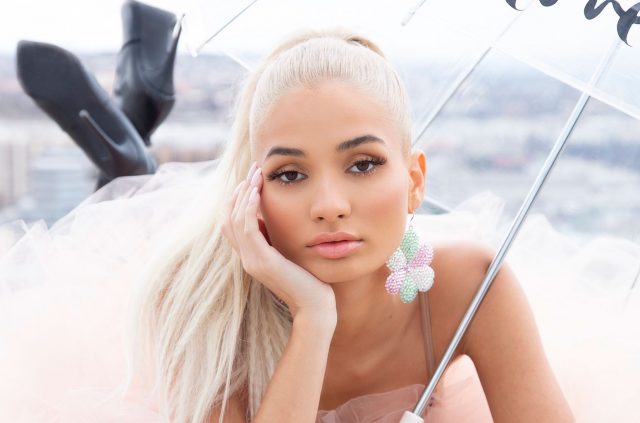 Pia Mia Height Weight Shoe Size Body Measurements