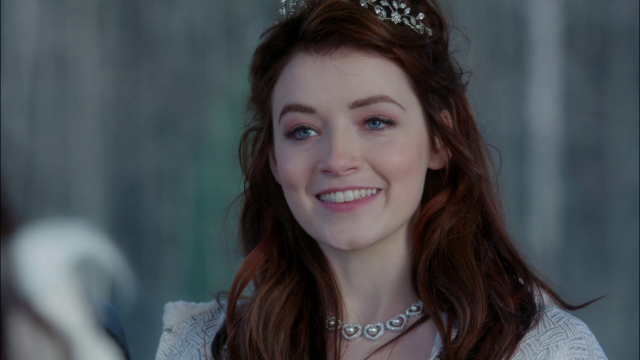 Sarah Bolger Height Weight Shoe Size Body Measurements