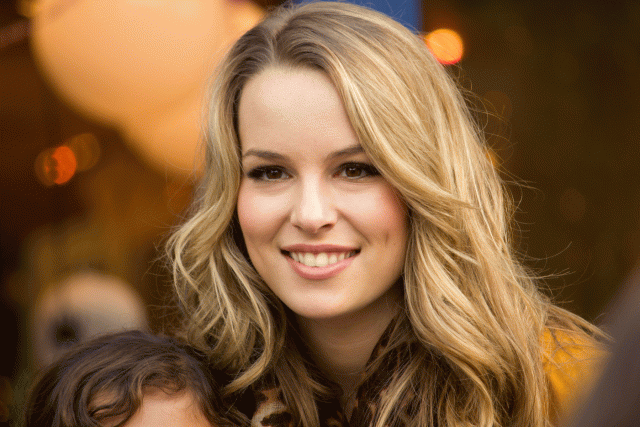 Bridgit Mendler Height Weight Shoe Size Body Measurements