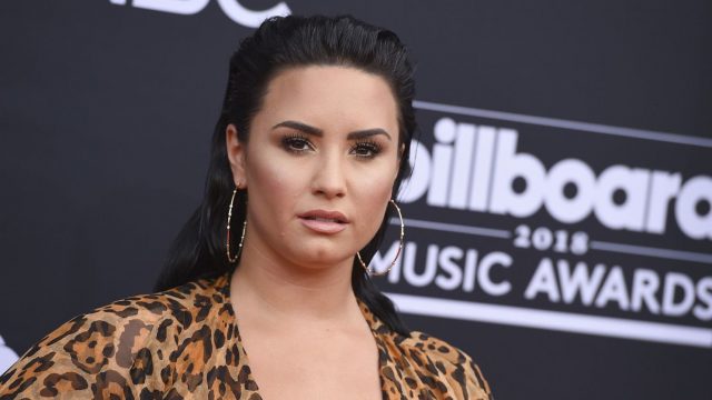 Demi Lovato Height Weight Shoe Size Body Measurements