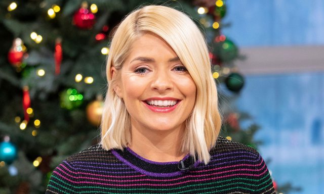 Holly Willoughby Height Weight Shoe Size Body Measurements