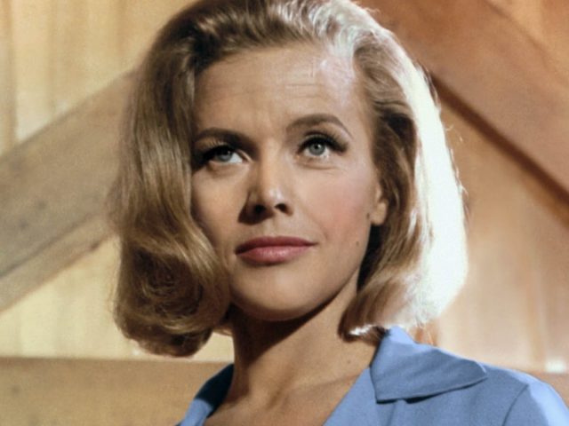 Honor Blackman Height Weight Shoe Size Body Measurements