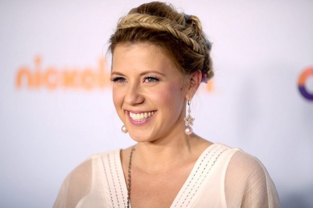 Jodie Sweetin Height Weight Shoe Size Body Measurements