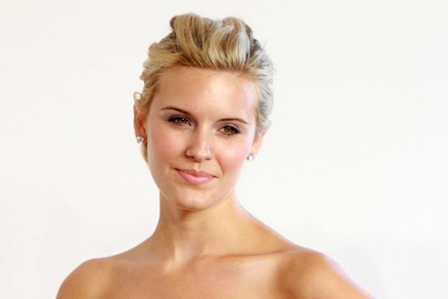 Maggie Grace Height Weight Shoe Size Body Measurements