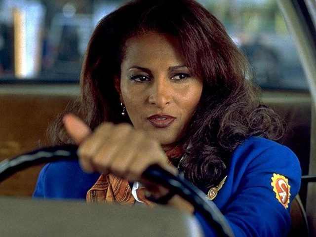 Pam Grier Height Weight Shoe Size Body Measurements