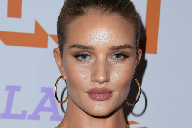 Rosie Huntington-Whiteley Height Weight Shoe Size Body Measurements