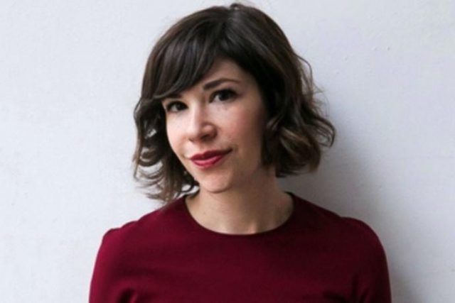 Carrie Brownstein Height Weight Shoe Size Body Measurements