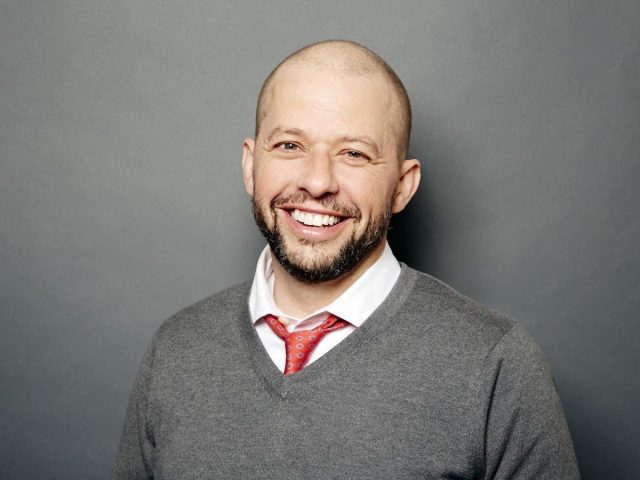 Jon Cryer Height Weight Shoe Size Body Measurements