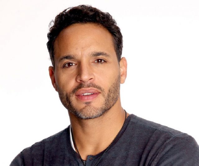 Daniel Sunjata Height Weight Shoe Size Body Measurements