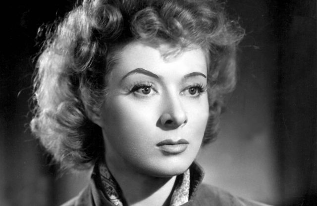 Greer Garson Height Weight Shoe Size Body Measurements