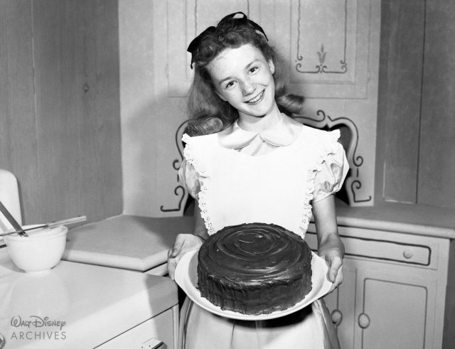 Kathryn Beaumont Height Weight Shoe Size Body Measurements