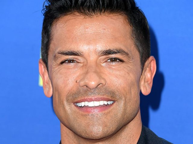 Mark Consuelos Height Weight Shoe Size Body Measurements