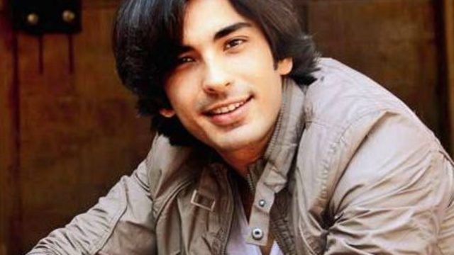 Mohit Sehgal Height Weight Shoe Size Body Measurements