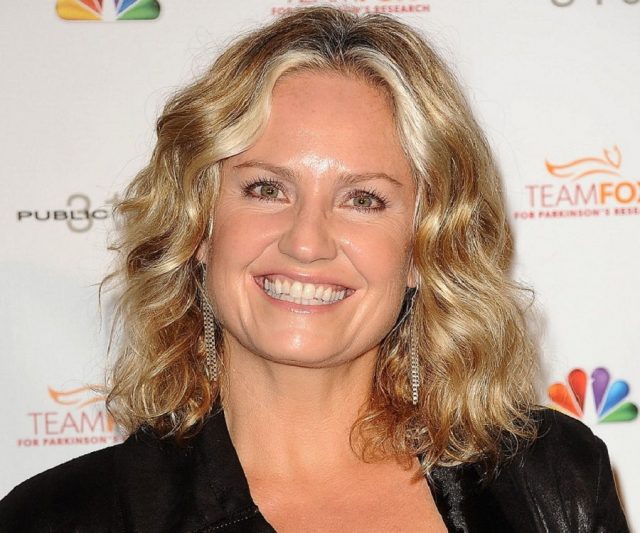 Sherry Stringfield Height Weight Shoe Size Body Measurements